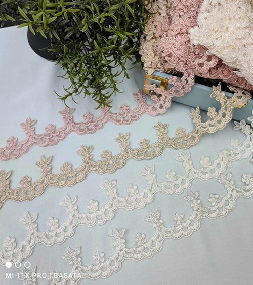 Cult Classics 3 Corded Embroidery Lace No 564