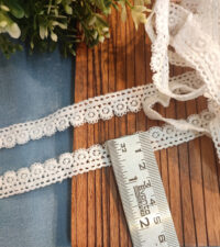 Floral Edging Guipure Lace No 0382b