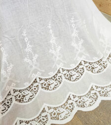 Tune Into Trends Cotton Fabric Design No 519