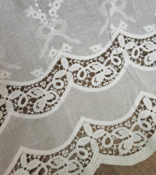 Tune Into Trends Cotton Fabric Design No 519ab