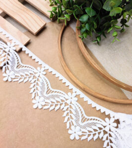Monochrome Guipure 4 Series Lace No 598