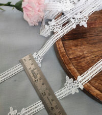 Joiner With Flower Guipure Lace No 641b
