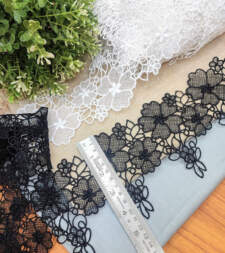 Dainty And Delicate Floral Guipure Lace No 695c
