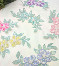 Floral Daisy Sequins Applique No 721a