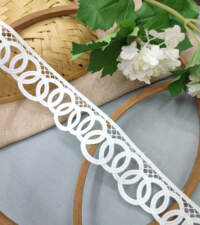 Overlapping Loops Guipure Lace No 723