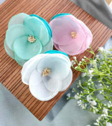 Organza Flowers Item No 749