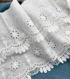 Double Layer Hakoba Scallops With Gpo Fringe Lace No 842