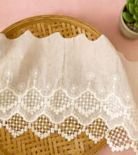 Hakoba With Double Layer Gpo Fringe Lace No 826