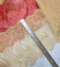 Chantilly Statement Lace No 902d