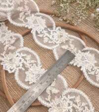 Floral Scallops Border Cord Lace No 965b