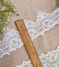 Vintage Guipure Lace No 987d