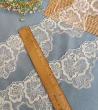 Dainty Floral Net Lace No 113c