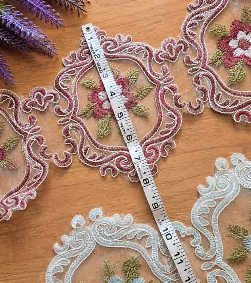 Vintage Mirror Design Cord Lace No 135c